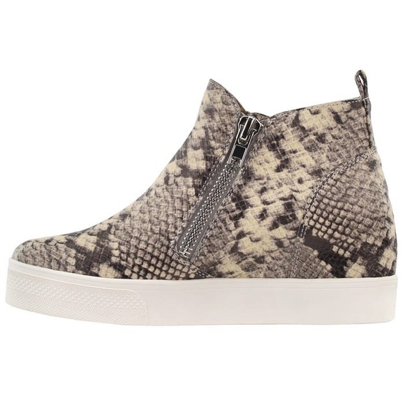 Steve Madden Wedgie High Top Tennis Shoe Snakeskin - Picture 4 of 7